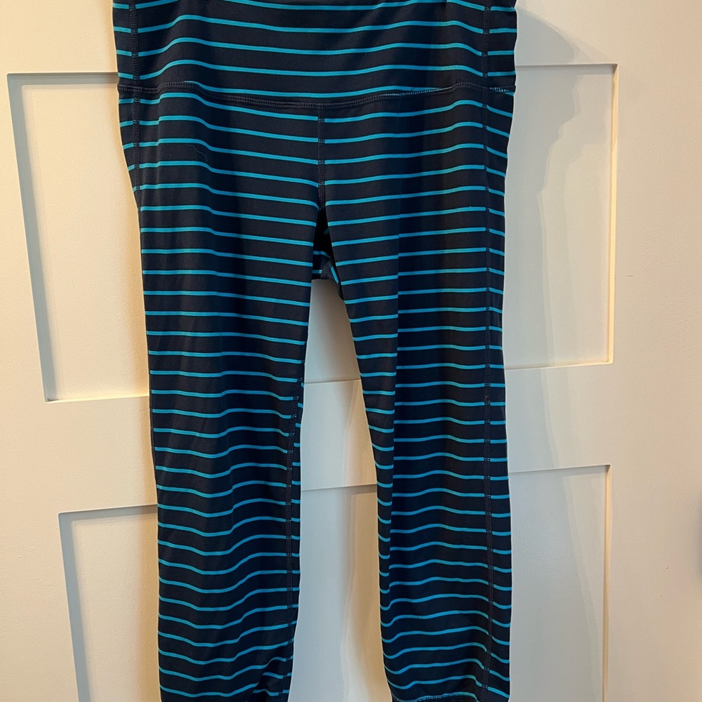 Athleta Blue Striped Cropped Chaturanga Leggings M